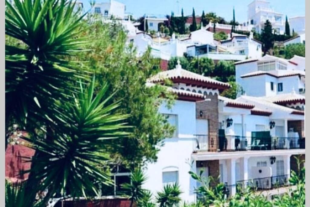 Apartamento Con Vistas Al Mar ネルハ エクステリア 写真