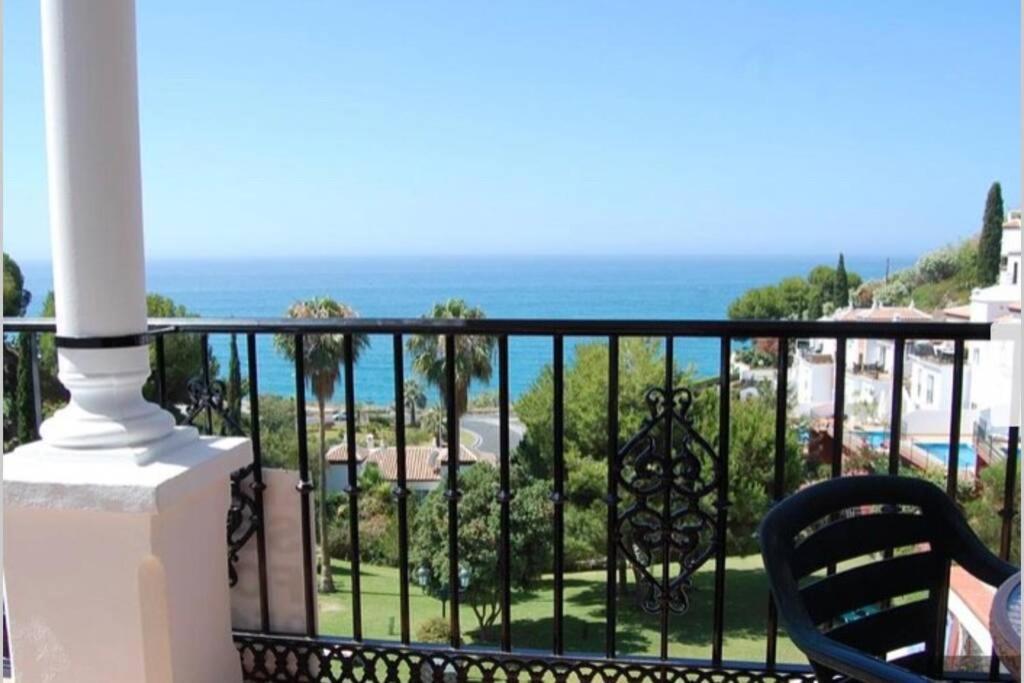Apartamento Con Vistas Al Mar ネルハ エクステリア 写真
