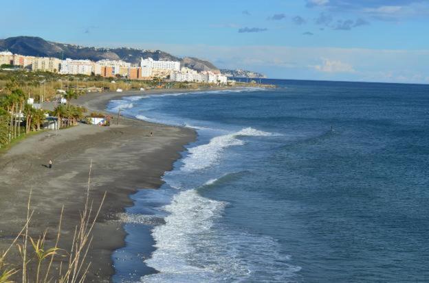 Apartamento Con Vistas Al Mar ネルハ エクステリア 写真